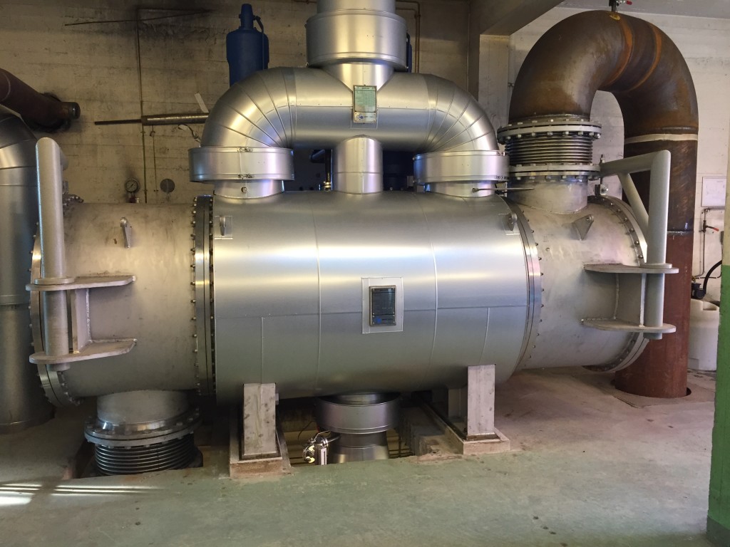 The condenser are used to condensate superheated steam of 400°C