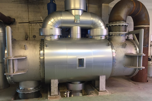 The condenser are used to condensate superheated steam of 400°C